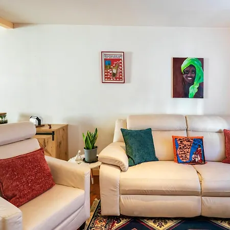 בית נופש Maison De *